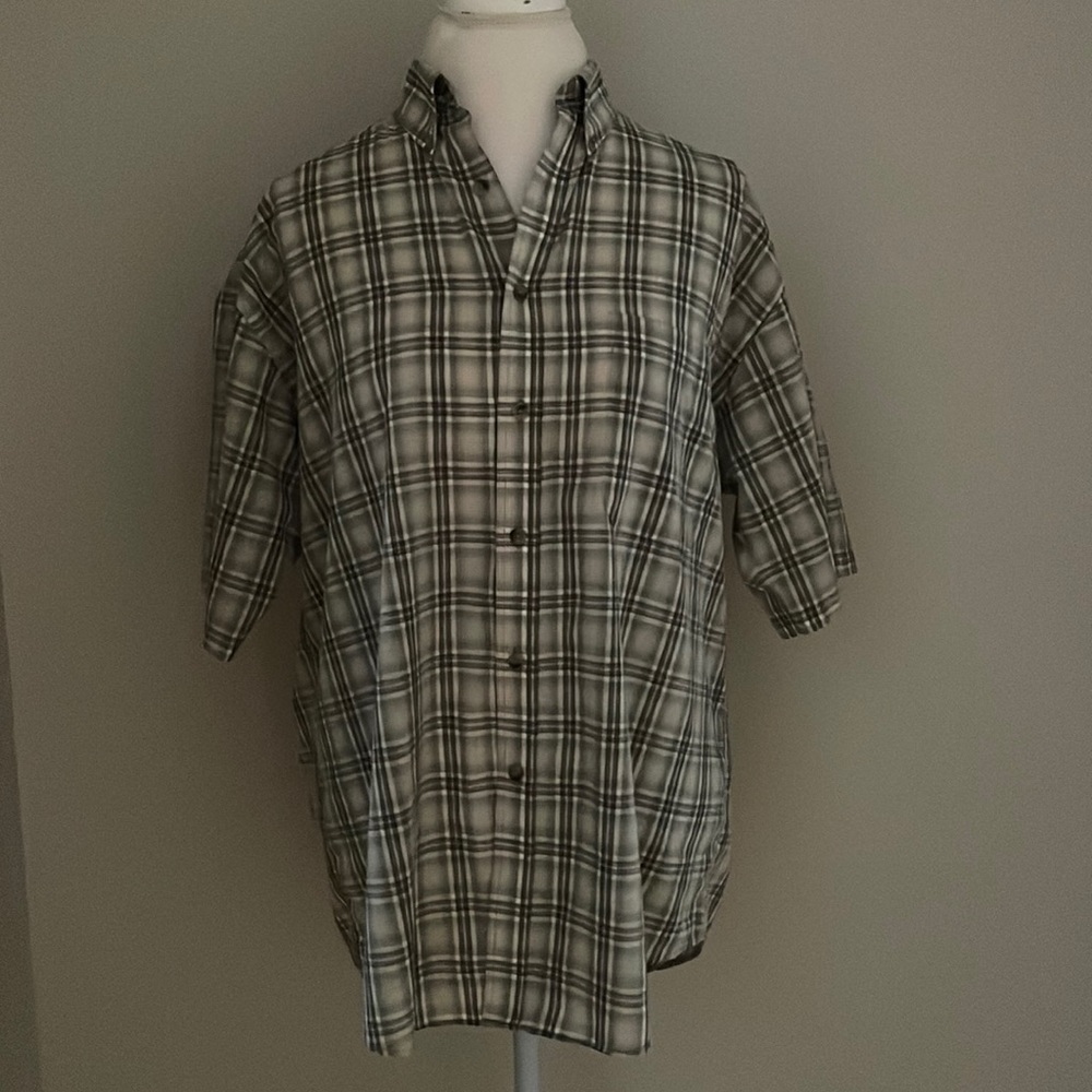 Puritan Men's Short Sleeve Button Down Shirt, size Medium, Multicolors